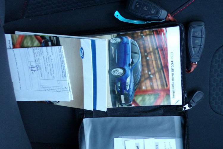 Ford Focus ST Line /Asystent /Navi /1, 5 /150KM /2017r /86000km zdjęcie 20