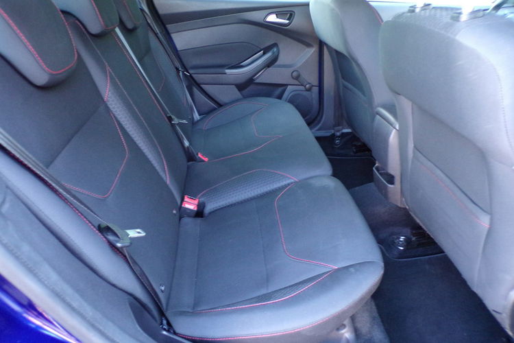 Ford Focus ST Line /Asystent /Navi /1, 5 /150KM /2017r /86000km zdjęcie 35