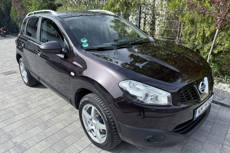 Nissan Qashqai Zadbany Bezwypadkowy Niski oryginalny przebieg zdjęcie 2