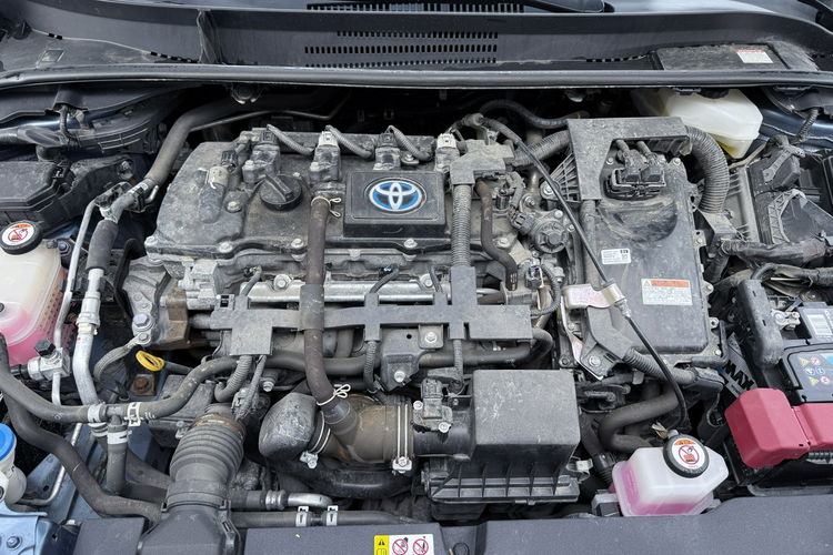 Toyota Corolla Hybryda niski przebieg oryginalny lakier zdjęcie 20