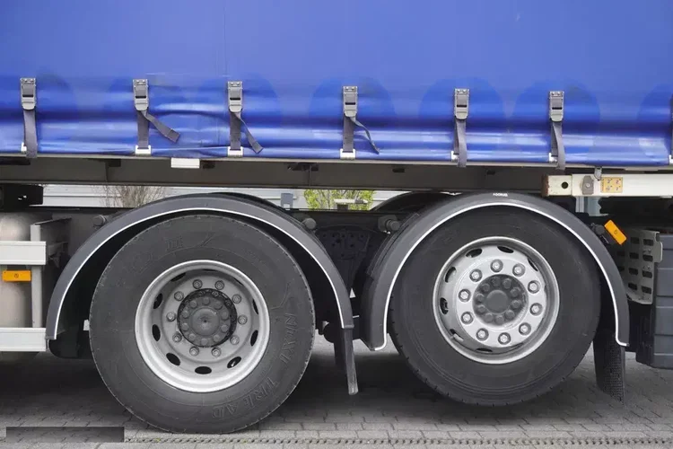 Mercedes Actros 2545 / 2021 / Firanka 18 EPAL / kab. sypialna zdjęcie 14