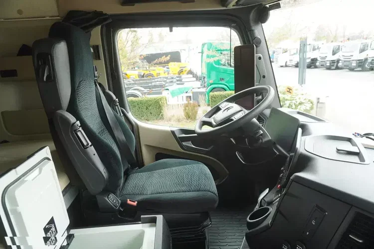 Mercedes Actros 2545 / 2021 / Firanka 18 EPAL / kab. sypialna zdjęcie 25