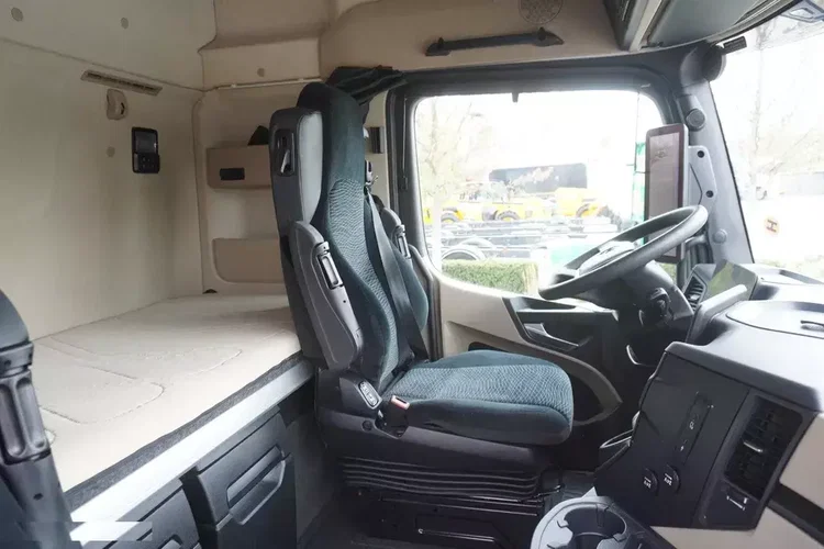 Mercedes Actros 2545 / 2021 / Firanka 18 EPAL / kab. sypialna zdjęcie 28