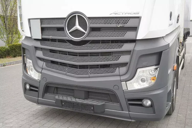 Mercedes Actros 2545 / 2021 / Firanka 18 EPAL / kab. sypialna zdjęcie 9