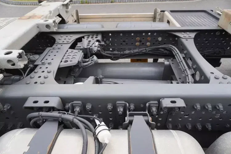 Mercedes Actros 2545 / 2021 / BDF / kab. sypialna zdjęcie 14