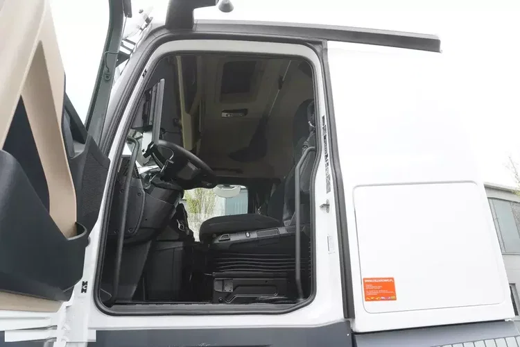 Mercedes Actros 2545 / 2021 / BDF / kab. sypialna zdjęcie 17