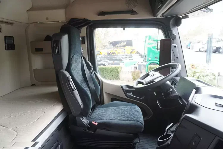 Mercedes Actros 2545 / 2021 / BDF / kab. sypialna zdjęcie 22