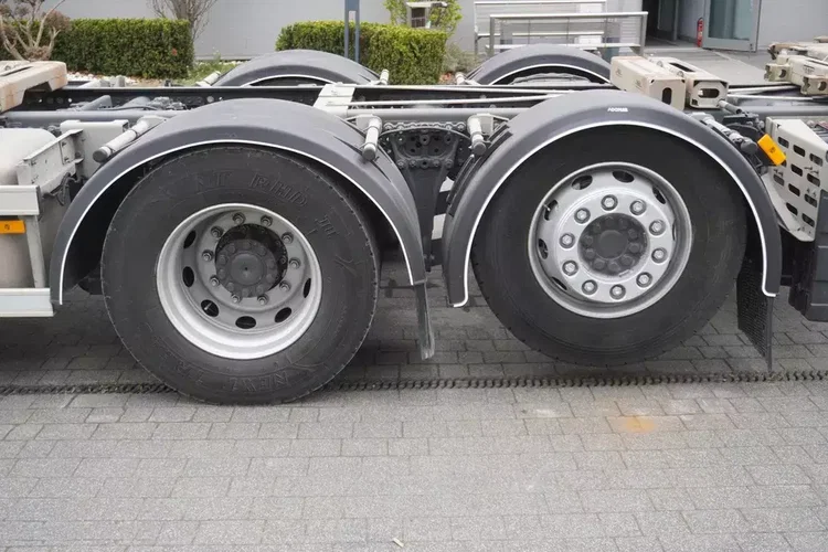 Mercedes Actros 2545 / 2021 / BDF / kab. sypialna zdjęcie 9