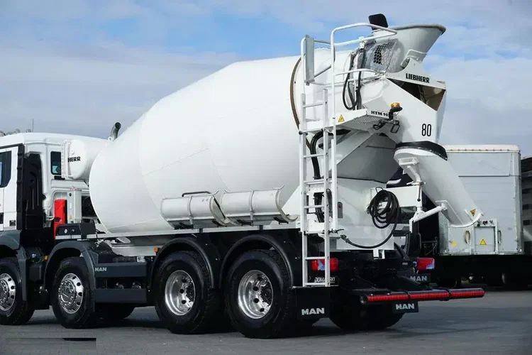 MAN TGS / 32.430 / E 6 / BETONOMIESZARKA / 8 X 4 zdjęcie 28