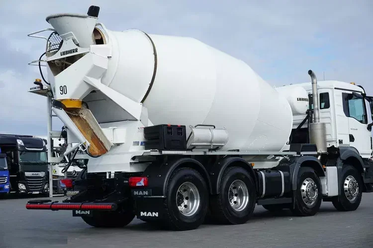 MAN TGS / 32.430 / E 6 / BETONOMIESZARKA / 8 X 4 zdjęcie 32