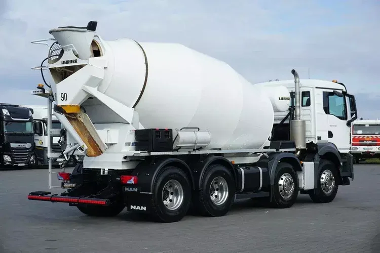 MAN TGS / 32.430 / E 6 / BETONOMIESZARKA / 8 X 4 zdjęcie 5