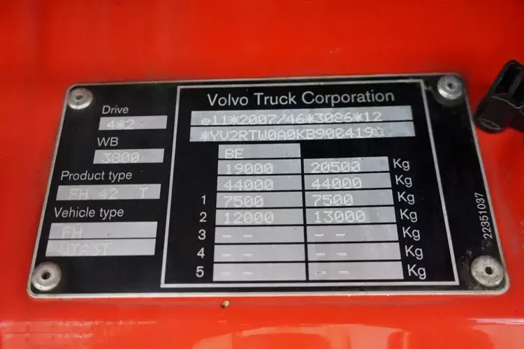Volvo / FH / 420 / EURO 6 / ACC / MAŁY PRZEBIEG zdjęcie 11