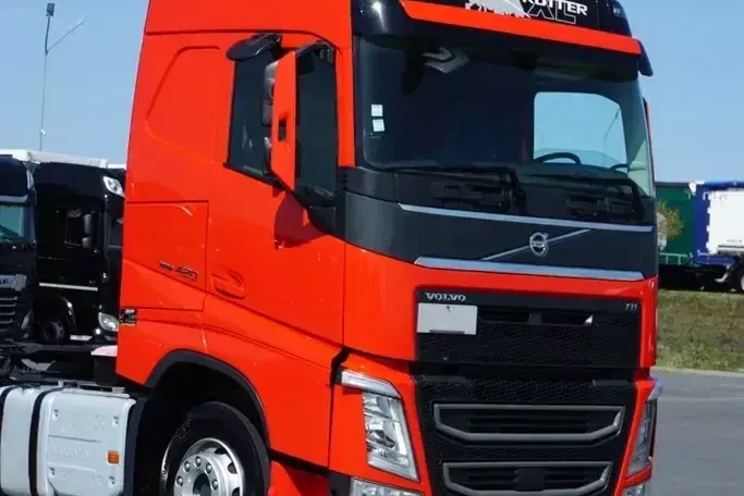 Volvo / FH / 420 / EURO 6 / ACC / MAŁY PRZEBIEG zdjęcie 27