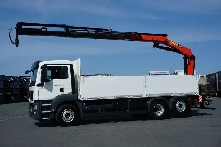 MAN TGS / 26.400 / 6 X 2 / SKRZYNIOWY + HDS / PALFINGER PK 22002 / OŚ SKRĘTNA zdjęcie 4