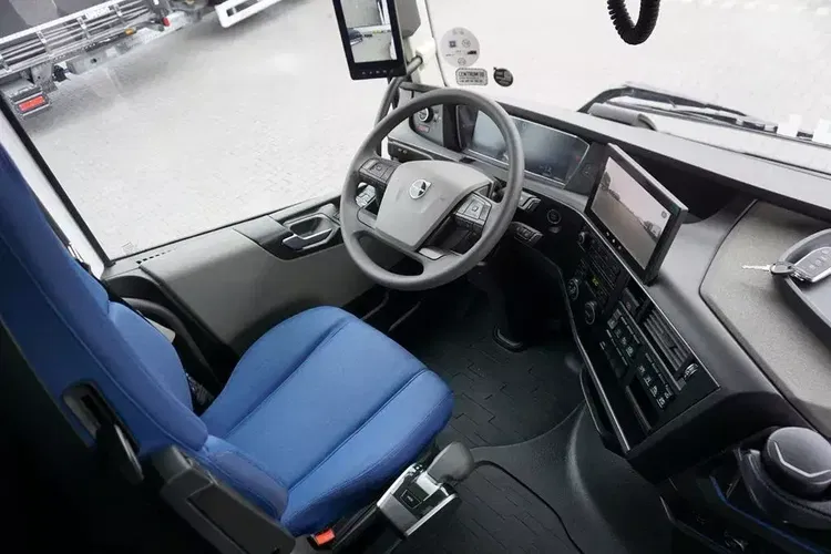 Volvo FH / AREO / 460 / I – SAVE / XL / EURO 6 / ACC / I -COOL / NOWY MODEL zdjęcie 13