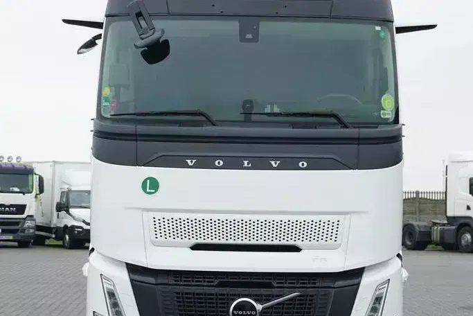 Volvo FH / AREO / 460 / I – SAVE / XL / EURO 6 / ACC / I -COOL / NOWY MODEL zdjęcie 15