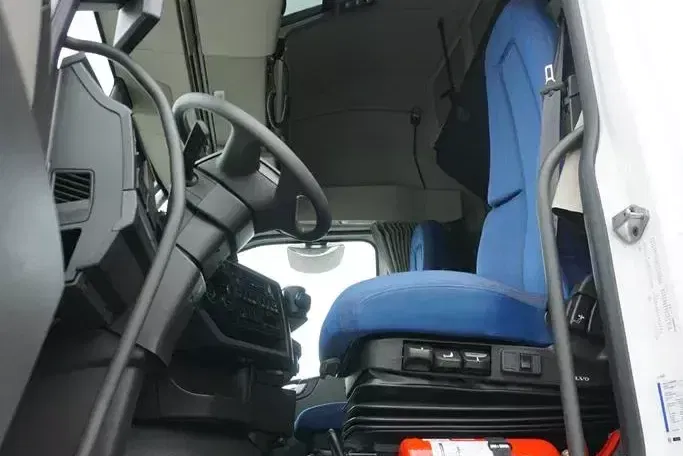Volvo FH / AREO / 460 / I – SAVE / XL / EURO 6 / ACC / I -COOL / NOWY MODEL zdjęcie 8