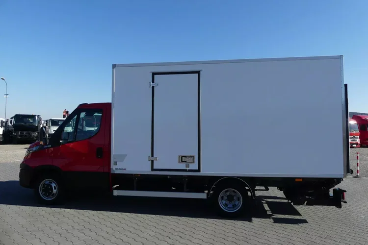 Iveco DAILY 50C15 / KONTENER + WINDA / SUPER STAN / 3 LITRY/ zdjęcie 4