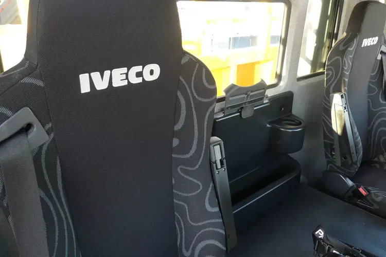 Iveco TRAKKER 450 / 8x4 / EURO 6 / HDS PALFINGER PK 22002-EH / zdjęcie 32