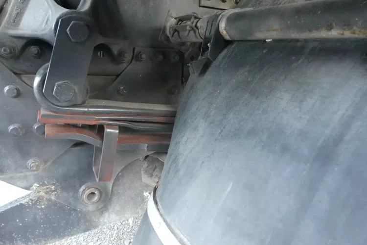 Mercedes AXOR 1828 4x4 / WYWROTKA + HDS HIAB 10.3 m / SKŁADANY W Z / zdjęcie 15