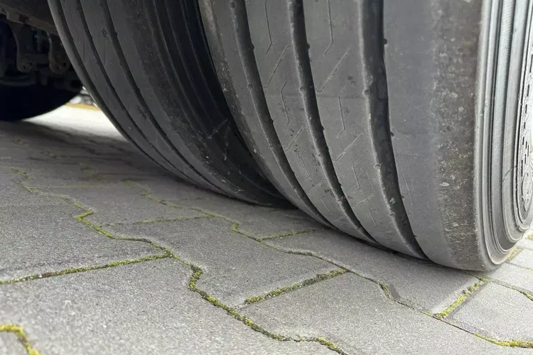KAESSBOHRER Niskopodłogowa Telemega Rozciągana 7.25 3-Osiowa Oś skrętna zdjęcie 14