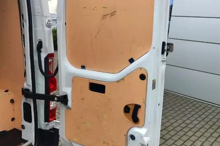 Opel Movano zdjęcie 41