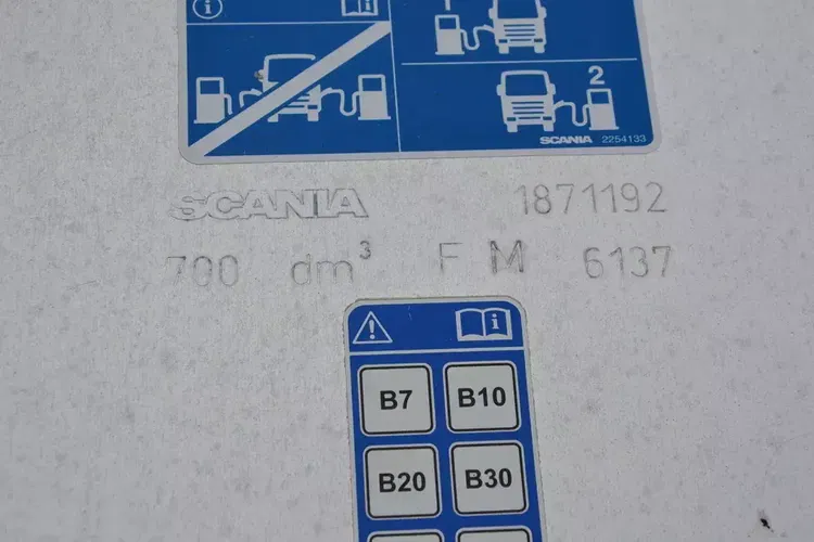 Scania R450 RETARDER | ADR | STANDARD | NAWIGACJA | 2 ŁÓŻKA | 1.300 L | MIĘDZYOSIE zdjęcie 17