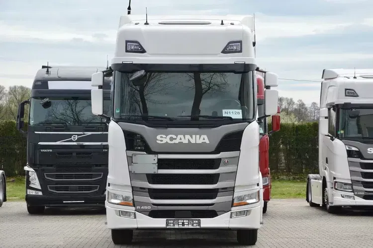 Scania R450 RETARDER | ADR | STANDARD | NAWIGACJA | 2 ŁÓŻKA | 1.300 L | MIĘDZYOSIE zdjęcie 2