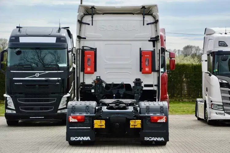 Scania R450 RETARDER | ADR | STANDARD | NAWIGACJA | 2 ŁÓŻKA | 1.300 L | MIĘDZYOSIE zdjęcie 6