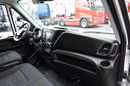 Iveco DAILY 3.0 / KONTENER-FURGON / WINDA 750 KG / DMC: 3500 KG / NISKI PRZEBIEG / 2021 zdjęcie 41