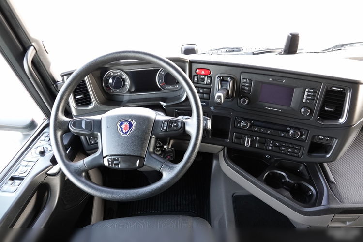 Scania R 450 / LOWDECK / MEGA / OPONY 100% / 2021 / PO ZŁOTYM KONTRAKCIE SERWISOWYM  zdjęcie 30