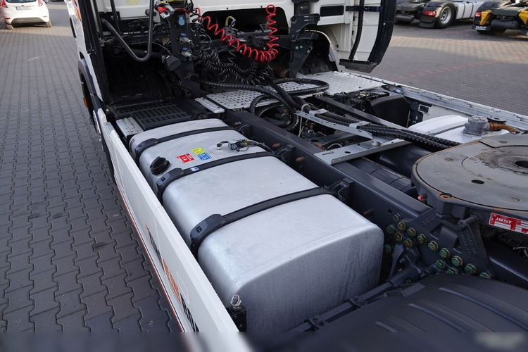Scania R 450 / RETARDER / HYDRAULIKA do wywrotu+ dwuobwodowa / CAŁA NA PODUSZKACH  / OPONY 100% / SPROWADZONA / PO ZŁOTYM KONTRAKCIE SERWISOWYM zdjęcie 12