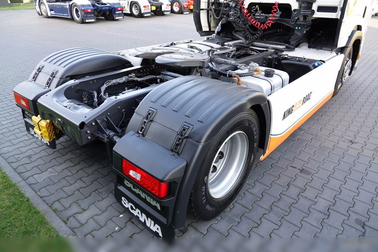 Scania R 450 / RETARDER / HYDRAULIKA do wywrotu+ dwuobwodowa / CAŁA NA PODUSZKACH  / OPONY 100% / SPROWADZONA / PO ZŁOTYM KONTRAKCIE SERWISOWYM zdjęcie 14