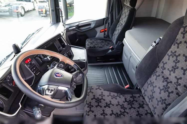Scania R 450 / RETARDER / HYDRAULIKA do wywrotu+ dwuobwodowa / CAŁA NA PODUSZKACH  / OPONY 100% / SPROWADZONA / PO ZŁOTYM KONTRAKCIE SERWISOWYM zdjęcie 23