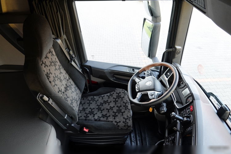 Scania R 450 / RETARDER / HYDRAULIKA do wywrotu+ dwuobwodowa / CAŁA NA PODUSZKACH  / OPONY 100% / SPROWADZONA / PO ZŁOTYM KONTRAKCIE SERWISOWYM zdjęcie 26
