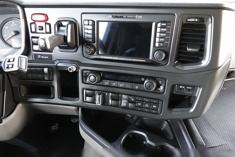 Scania R 450 / RETARDER / HYDRAULIKA do wywrotu+ dwuobwodowa / CAŁA NA PODUSZKACH  / OPONY 100% / SPROWADZONA / PO ZŁOTYM KONTRAKCIE SERWISOWYM zdjęcie 29