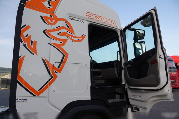 Scania R 450 / RETARDER / HYDRAULIKA do wywrotu+ dwuobwodowa / CAŁA NA PODUSZKACH  / OPONY 100% / SPROWADZONA / PO ZŁOTYM KONTRAKCIE SERWISOWYM zdjęcie 35