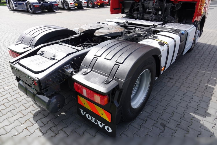 Volvo FH 500 / KLIMA POSTOJOWA / I-SAVE / NOWY MODEL  / PO ZŁOTYM KONTRAKCIE SERWISOWYM zdjęcie 16