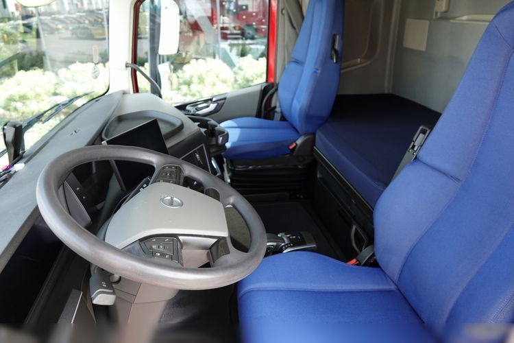 Volvo FH 500 / KLIMA POSTOJOWA / I-SAVE / NOWY MODEL  / PO ZŁOTYM KONTRAKCIE SERWISOWYM zdjęcie 26