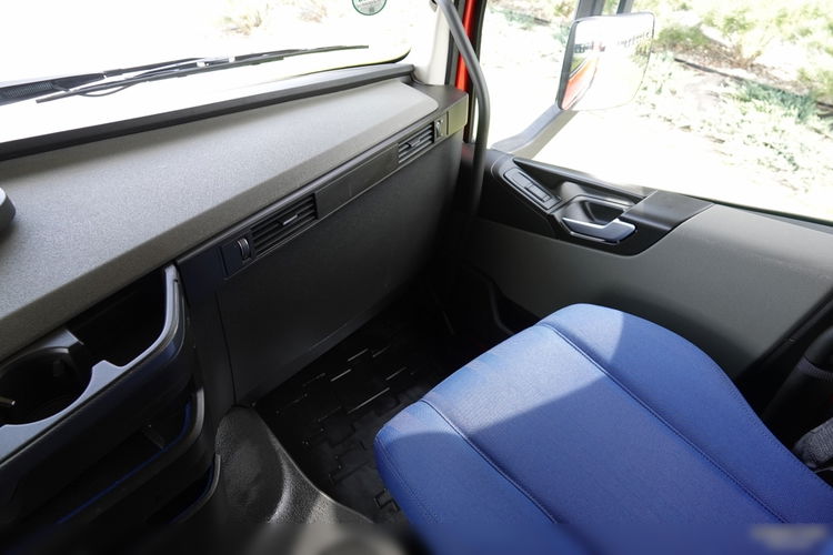 Volvo FH 500 / KLIMA POSTOJOWA / I-SAVE / NOWY MODEL  / PO ZŁOTYM KONTRAKCIE SERWISOWYM zdjęcie 34