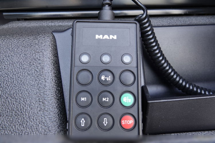 MAN TGX 18.500 / RETARDER / KLIMA POSTOJOWA PO KONTRAKCIE SERWISOWYM zdjęcie 23