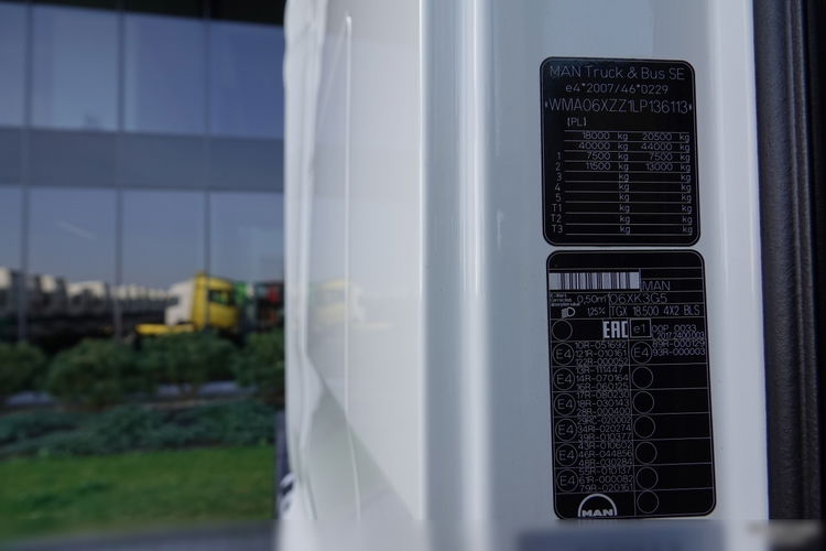 MAN TGX 18.500 / RETARDER / KLIMA POSTOJOWA PO KONTRAKCIE SERWISOWYM zdjęcie 37