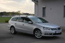 Volkswagen Passat Highline Radar ACC Kamera 4-Motion bi-Xenon Ledy Skóry Navi 2xParktr. zdjęcie 11