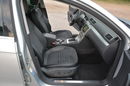 Volkswagen Passat Highline Radar ACC Kamera 4-Motion bi-Xenon Ledy Skóry Navi 2xParktr. zdjęcie 17