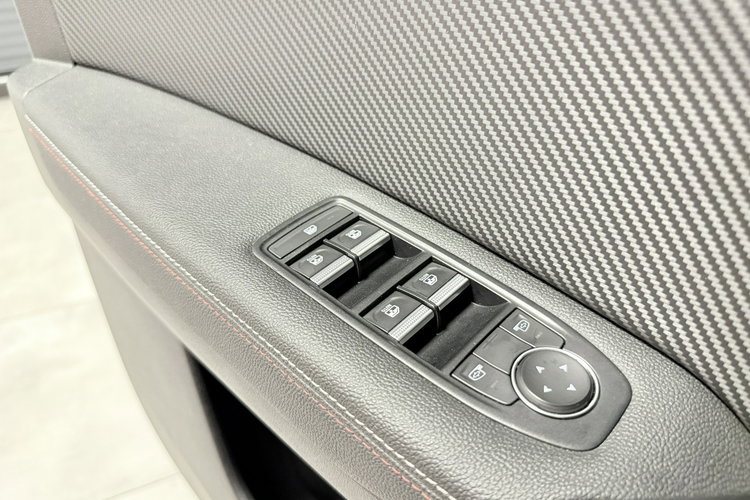 Renault Captur 1.3 TCe 140KM MildHybrid RS-LINE Duża Navi+ Virtual HandsFree F-VAT23% zdjęcie 35