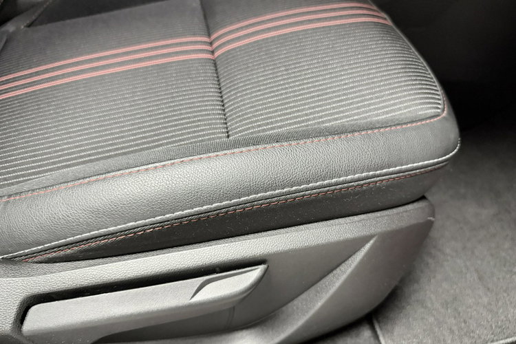 Renault Captur 1.3 TCe 140KM MildHybrid RS-LINE Duża Navi+ Virtual HandsFree F-VAT23% zdjęcie 51