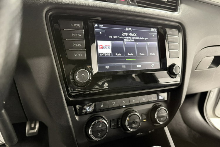 Skoda Octavia RS 2.0 TDI 184KM CHALLENGE VRS Mode AppleCar Bi-Xenon El.Klapa NIEMCY zdjęcie 31