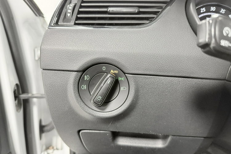 Skoda Octavia RS 2.0 TDI 184KM CHALLENGE VRS Mode AppleCar Bi-Xenon El.Klapa NIEMCY zdjęcie 43