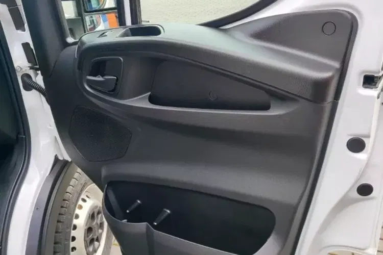 Iveco Daily zdjęcie 16