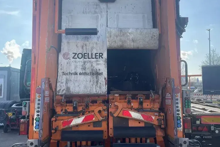 Mercedes ECONIC 2926 EEV/ / ŚMIECIARKA/ZOELLER zdjęcie 4